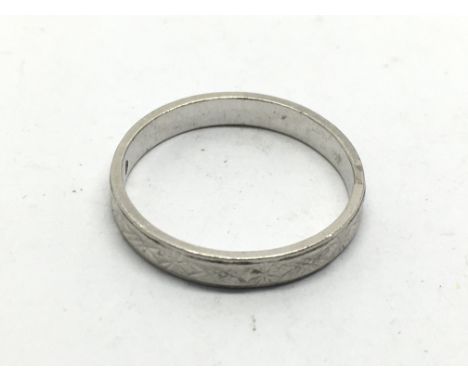 A Chinese white gold ring, approx 2.9g and approx size L.