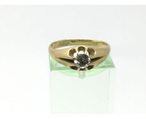 An 18ct gold gents solitaire diamond ring, approx 4g and approx size O.