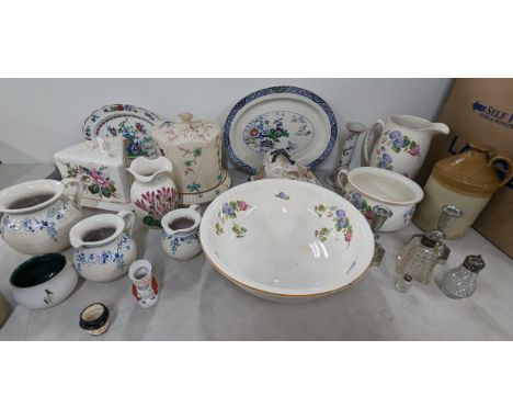 A mixed lot to include ceramic art deco cake stand, stoneware flagons, wash basin and other items, to include silver collared