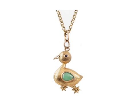 JADE AND SAPPHIRE DUCK PENDANT,with pear shaped jade forming the wing and sapphire eye, marked 14K, on a nine carat gold chai