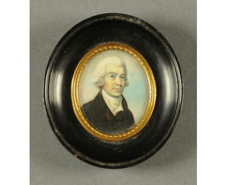 A late 18th/early 19th century portrait miniature, gentleman. Miniature size 52 mm x 43 mm, in oval frame (see illustration).