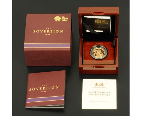 A sovereign 2015, 5th portrait First Edition gold proof coin, wooden box, with certificate. 