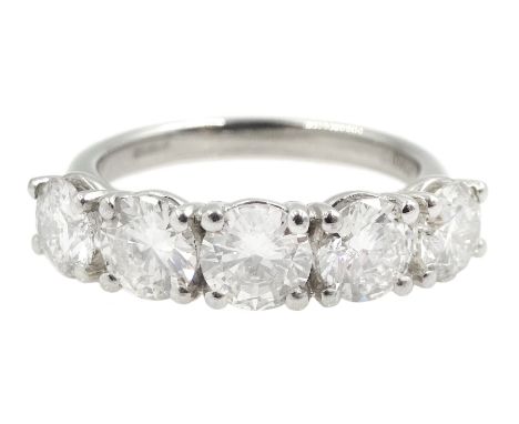 Platinum five stone round brilliant cut diamond ring, hallmarked, total diamond weight approx 2.05 carat - Condition Report A