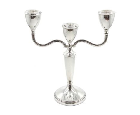 Silver candelabra by Bishton's Ltd, Birmingham 1974, height 22.5cm - Condition Report 