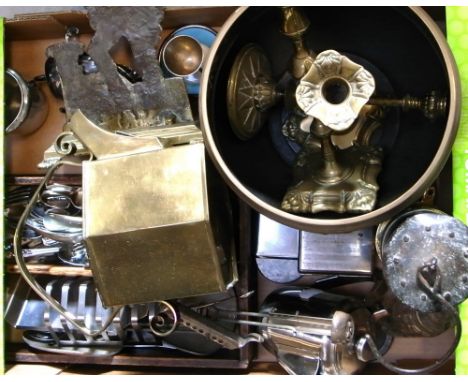 A quantity of metalware to include brass candlesticks, a late 19th early 20th century stylised brass teapot, chrome cigarette