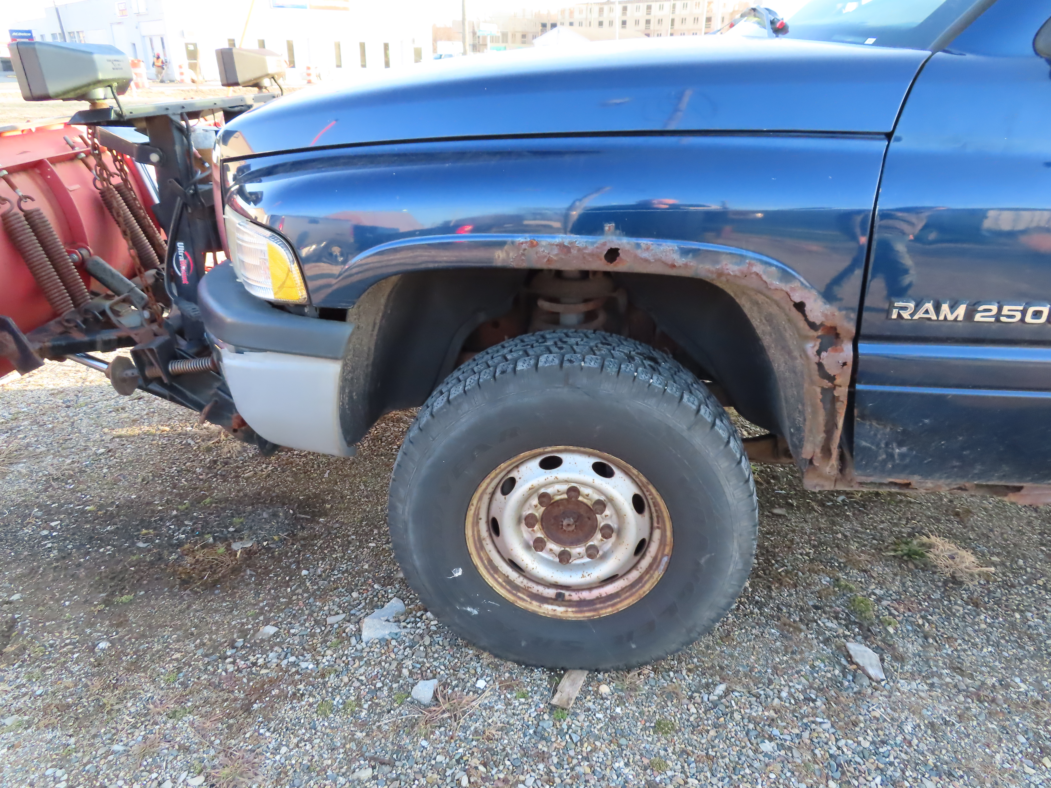 2002 Dodge Ram 2500 plow truck VIN 3B7KF26Z32M309373, 4wd, includes