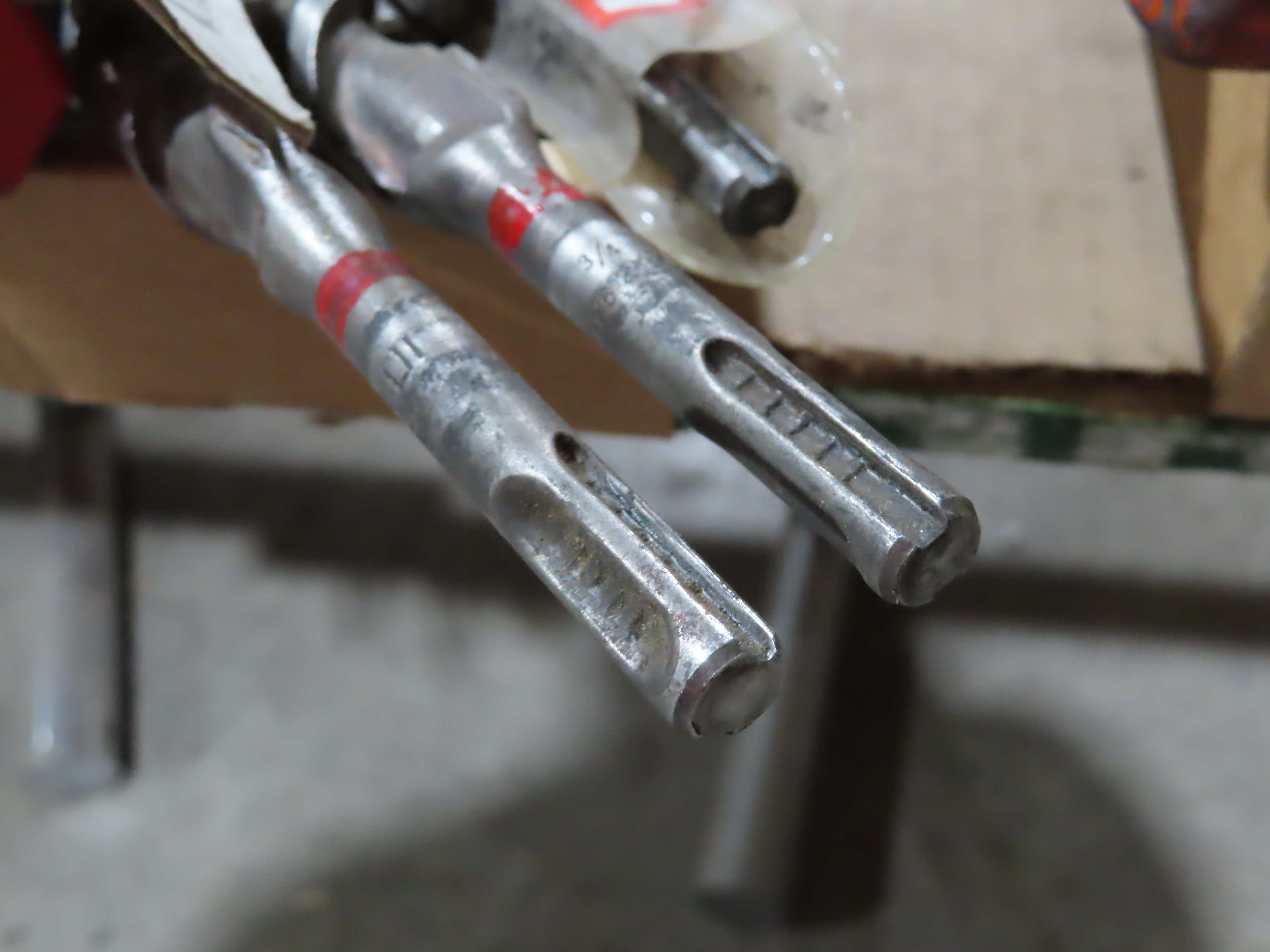 Large assortment of spline drive hammer drill bits, many are Hilti