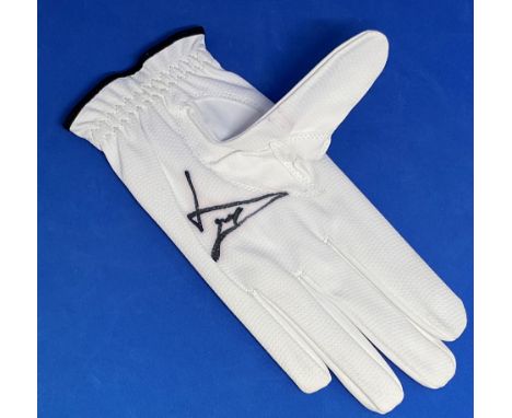 Golf Luke Donald Signed Dunlop Extra Large Golfing Glove. In Original Packaging. Good Signature.  Good condition. All autogra
