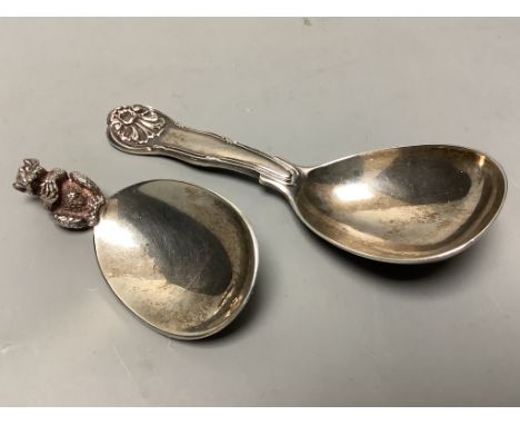   A modern silver caddy spoon, with squirrel handle, by Brian Leslie Fuller, London, 1985, 65mm and a George IV silver caddy 