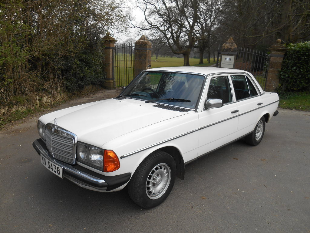 A 1985 Mercedes-Benz 230E (W123) 2.3 saloon, registration number KIW ...