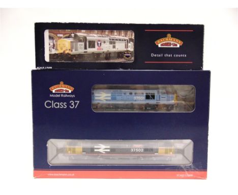 [OO GAUGE]. A MISCELLANEOUS COLLECTION  comprising a Bachmann No.32381T, Special Edition Model Twin Pack, containing Teesrail