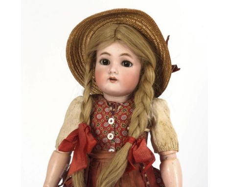 Original bekleidete Mädchenpuppe mit ZöpfenKämmer &amp; Reinhardt. Gemarkt "Simon &amp; Halbig K &amp; R 53", mit "W" auf der