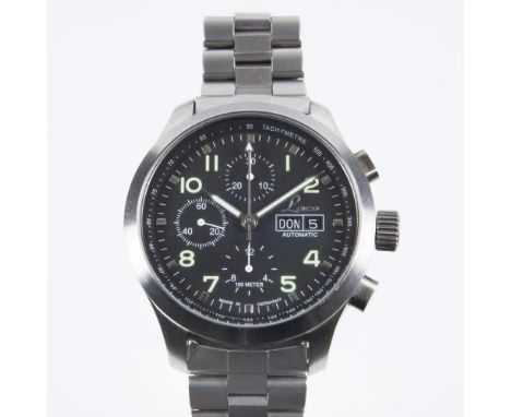             Armbanduhr-Chronograph Modell 100 Jahre KraftpostLACO. Edelstahl. ø 42 mm. 150 Gramm.             Limitiert, numm