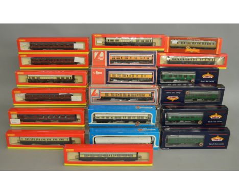 OO Gauge. 17 boxed Coaches of various types by Bachmann, Hornby and Lima including examples in GWR, LNER, LMS and BR liveries
