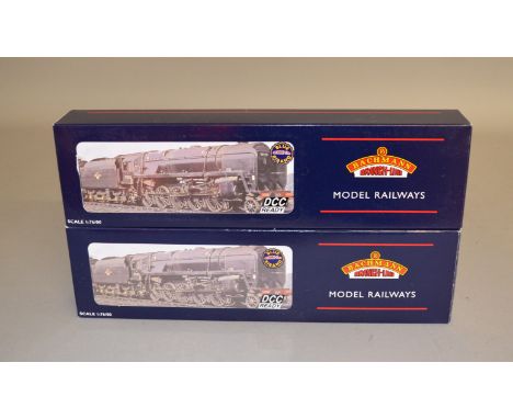 OO Gauge. 2 boxed Bachmann DCC Ready BR Class 9F 2-10-0 BR unlined black Steam Locomotives, 32-852 '92116' with BRIC Tender a