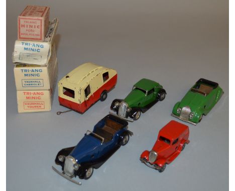 4 Boxed Triang Minic clockwork tinplate models including Ford Royal Mail Van, G+ in F/G box, a green 14m Streamlined Sports T