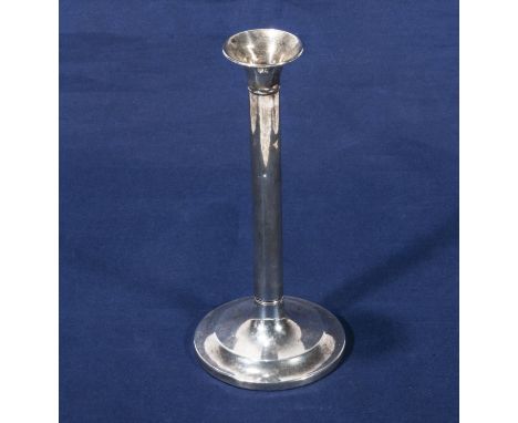 A silver bud vase, 63 gms