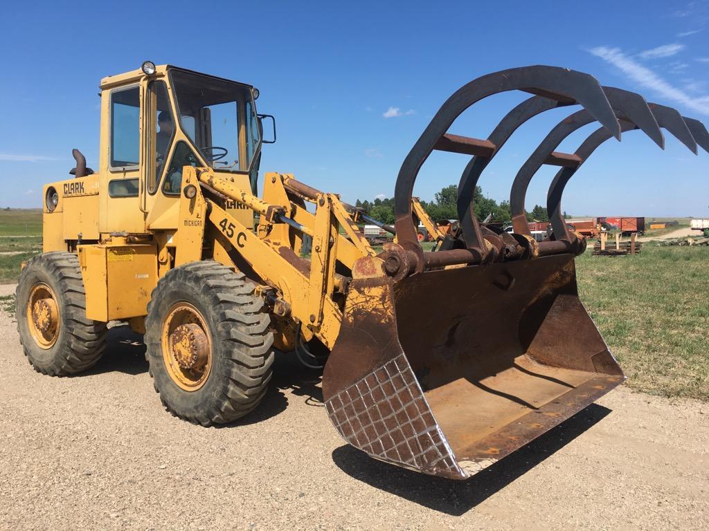 Michigan 45C payloader w/2yd bucket & grapple (new tires)