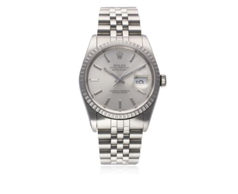 A GENTLEMAN'S STAINLESS STEEL ROLEX OYSTER PERPETUAL DATEJUST BRACELET WATCH CIRCA 1989, REF. 16220
D: Silver dial with silve
