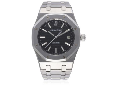A GENTLEMAN'S STAINLESS STEEL AUDEMARS PIGUET ROYAL OAK BRACELET WATCH CIRCA 2008, REF. 15300 
D: Black "Grande Tapisserie" d