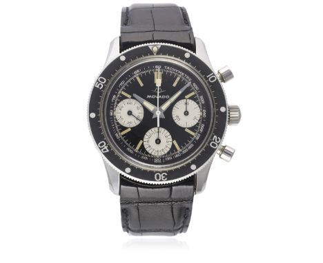 A RARE GENTLEMAN'S STAINLESS STEEL MOVADO SUPER SUB SEA DIVERS CHRONOGRAPH WRIST WATCH CIRCA 1970 
D: Black dial with luminou