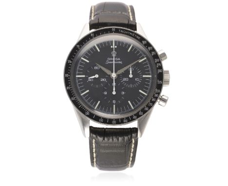 A RARE GENTLEMAN'S STAINLESS STEEL OMEGA SPEEDMASTER CHRONOGRAPH WRIST WATCH CIRCA 1960, REF. 2998-1
D: Black (service) dial 