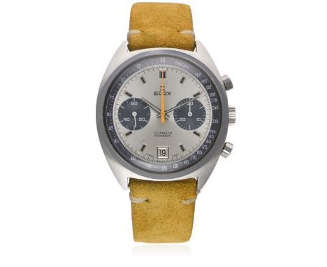 A GENTLEMAN&rsquo;S STAINLESS STEEL EDOX CHRONOGRAPH WRIST WATCH CIRCA 1970s 
D: Silver sunburst dial with black inlaid silve