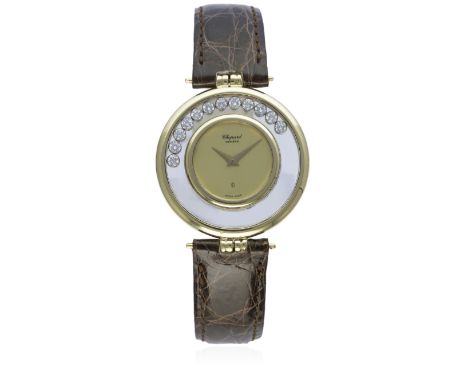 A LADIES 18K SOLID GOLD CHOPARD HAPPY DIAMOND WRIST WATCH CIRCA 1990s, REF. 1087 
D:&nbsp;Champagne&nbsp;dial with gilt hands