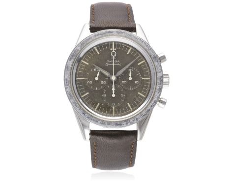 AN EXTREMELY RARE GENTLEMAN'S STAINLESS STEEL OMEGA SPEEDMASTER CHRONOGRAPH WRIST WATCH CIRCA 1960, REF. 2998-2 WITH "CHOCOLA