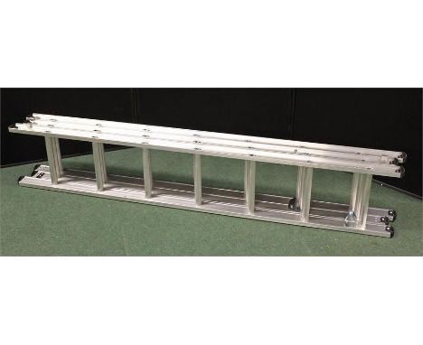 Three tier extending ladder
