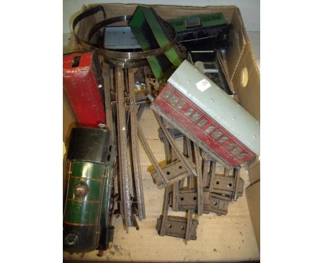 Selection of Hornby O gauge railway including clockwork engine type 51 No 50153, various rolling stock (A/F) 