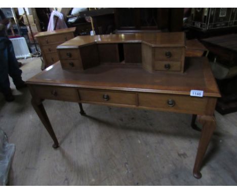  Sale Item:    LEATHER TOP 3 DRAWER DESK   Vat Status:   No Vat   Buyers Premium:  This lot is subject to a Buyers Premium of