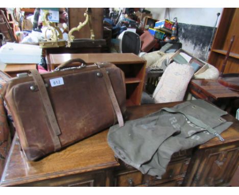  Sale Item:    GLADSTONE BAG (AF)   Vat Status:   No Vat   Buyers Premium:  This lot is subject to a Buyers Premium of 15% + 