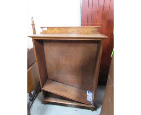  Sale Item:    OAK BOOKCASE   Vat Status:   No Vat   Buyers Premium:  This lot is subject to a Buyers Premium of 15% + Vat @ 
