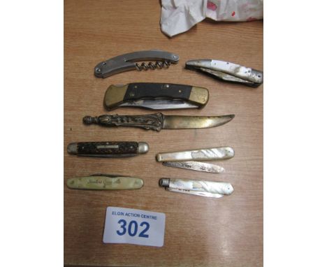  Sale Item:    BOX KNIVES   Vat Status:   No Vat   Buyers Premium:  This lot is subject to a Buyers Premium of 15% + Vat @ 20
