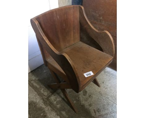  Sale Item:    HALL CHAIR   Vat Status:   No Vat   Buyers Premium:  This lot is subject to a Buyers Premium of 15% + Vat @ 20