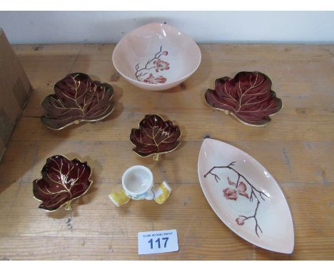  Sale Item:    7 PCS CARLTON WARE   Vat Status:   No Vat   Buyers Premium:  This lot is subject to a Buyers Premium of 15% + 