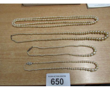  Sale Item:    BOX PEARL NECKLACES   Vat Status:   No Vat   Buyers Premium:  This lot is subject to a Buyers Premium of 15% +