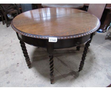  Sale Item:    ROUND OAK BARLEY TWIST EXTENDING DINING TABLE  Vat Status:   No Vat   Buyers Premium:  This lot is subject to 