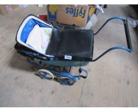 Sale Item:    CHILDS PRAM   Vat Status:   No Vat   Buyers Premium:  This lot is subject to a Buyers Premium of 15% + Vat @ 2