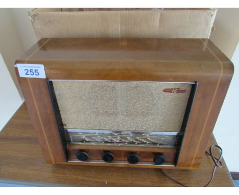  Sale Item:    PYE RADIO P76 IN ORIGINAL BOX   Vat Status:   No Vat   Buyers Premium:  This lot is subject to a Buyers Premiu