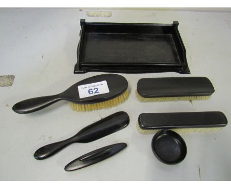  Sale Item:    DRESSING TABLE SET   Vat Status:   No Vat   Buyers Premium:  This lot is subject to a Buyers Premium of 15% + 
