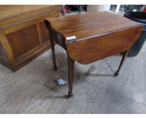  Sale Item:    MAHOGANY PEMBROKE TABLE   Vat Status:   No Vat   Buyers Premium:  This lot is subject to a Buyers Premium of 1