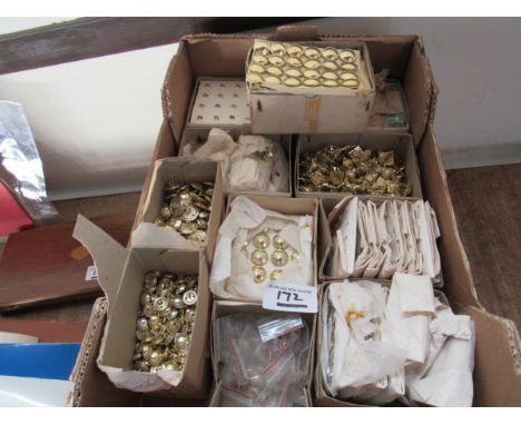  Sale Item:    BOX MILITARY BUTTONS RANK STARS ETC  Vat Status:   No Vat   Buyers Premium:  This lot is subject to a Buyers P