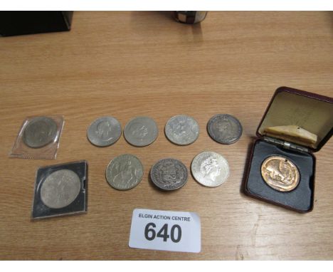  Sale Item:    BAG COINS CROWNS 5 SHILLINGS £5 PERU 1882 BADGE ETC  Vat Status:   No Vat   Buyers Premium:  This lot is subje