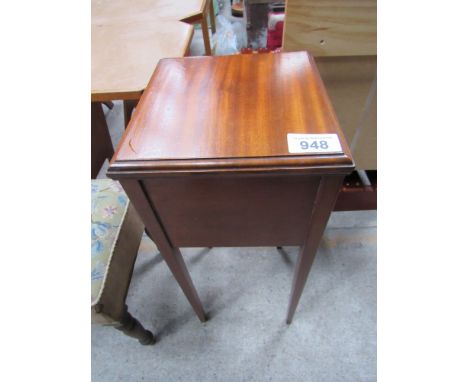  Sale Item:    SEWING BOX   Vat Status:   No Vat   Buyers Premium:  This lot is subject to a Buyers Premium of 15% + Vat @ 20
