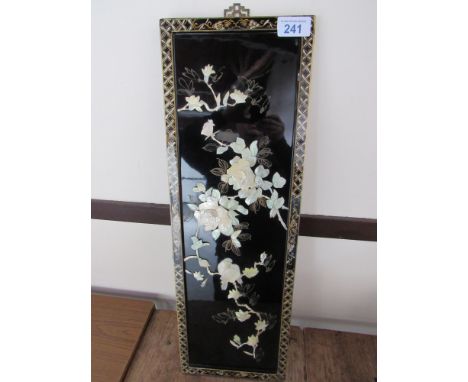  Sale Item:    ORIENTAL WALL SCREEN (AF)   Vat Status:   No Vat   Buyers Premium:  This lot is subject to a Buyers Premium of