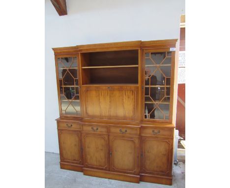  Sale Item:    BREAKFRONT DISPLAY UNIT   Vat Status:   No Vat   Buyers Premium:  This lot is subject to a Buyers Premium of 1