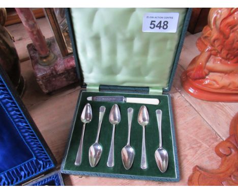  Sale Item:    2 SETS CASED CUTLERY   Vat Status:   No Vat   Buyers Premium:  This lot is subject to a Buyers Premium of 15% 