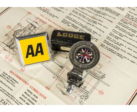 Motoring, a Royal Automobile Club Associate bar mounted badge with enamel Union centre together with a Lodge Priming plug, Mo